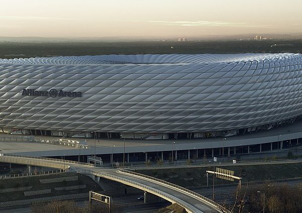 Arena de Munique: conheça o estádio do Bayern de Munique - Foto de Richard Bartz / Wikimedia Commons