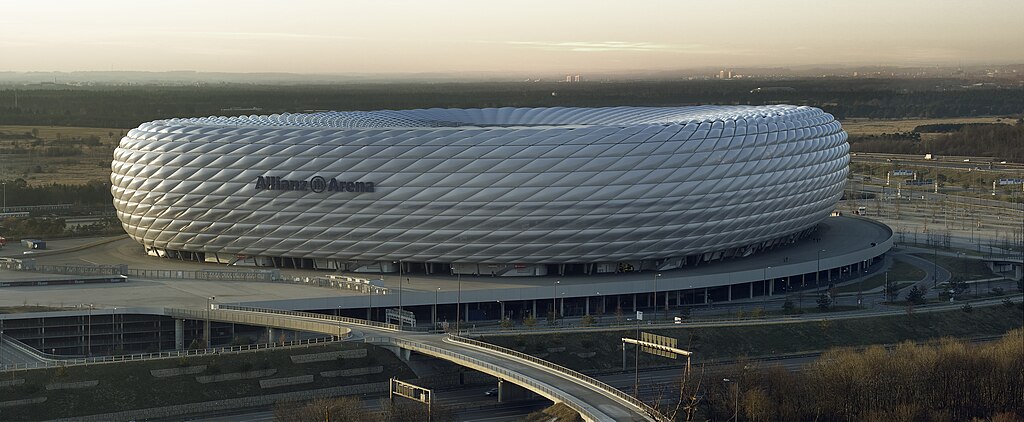 Arena de Munique: conheça o estádio do Bayern de Munique - Foto de Richard Bartz / Wikimedia Commons