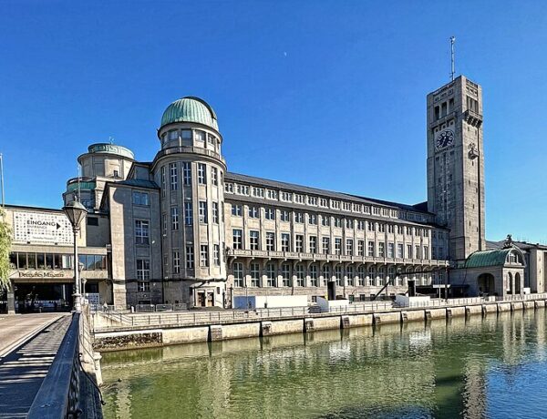 Deutsches Museum: Cem Anos De História Na Ilha Dos Museus De Munique - Foto de Burkhard Mücke de WikiMedia Commons