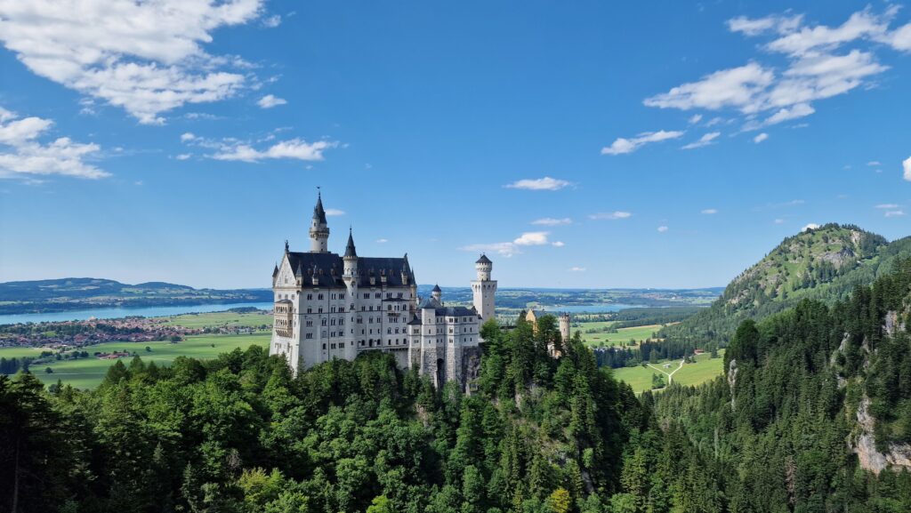 Qual é a melhor época para visitar Neuschwanstein? - Foto de  Christina & Peter no Pexels